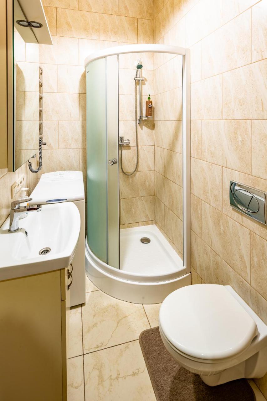 13 Franka Apartment 1 Львов Экстерьер фото
