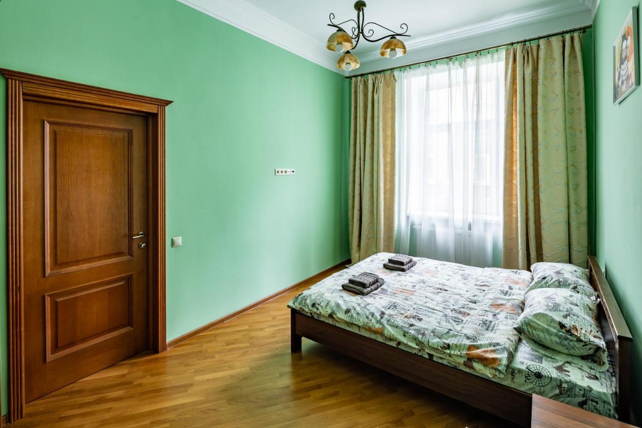 13 Franka Apartment 1 Львов Экстерьер фото