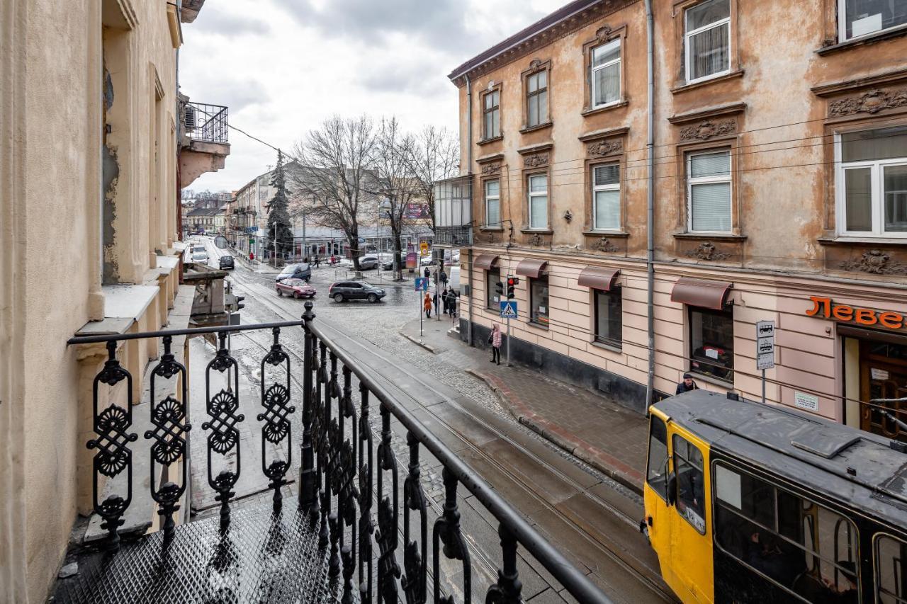 13 Franka Apartment 1 Львов Экстерьер фото