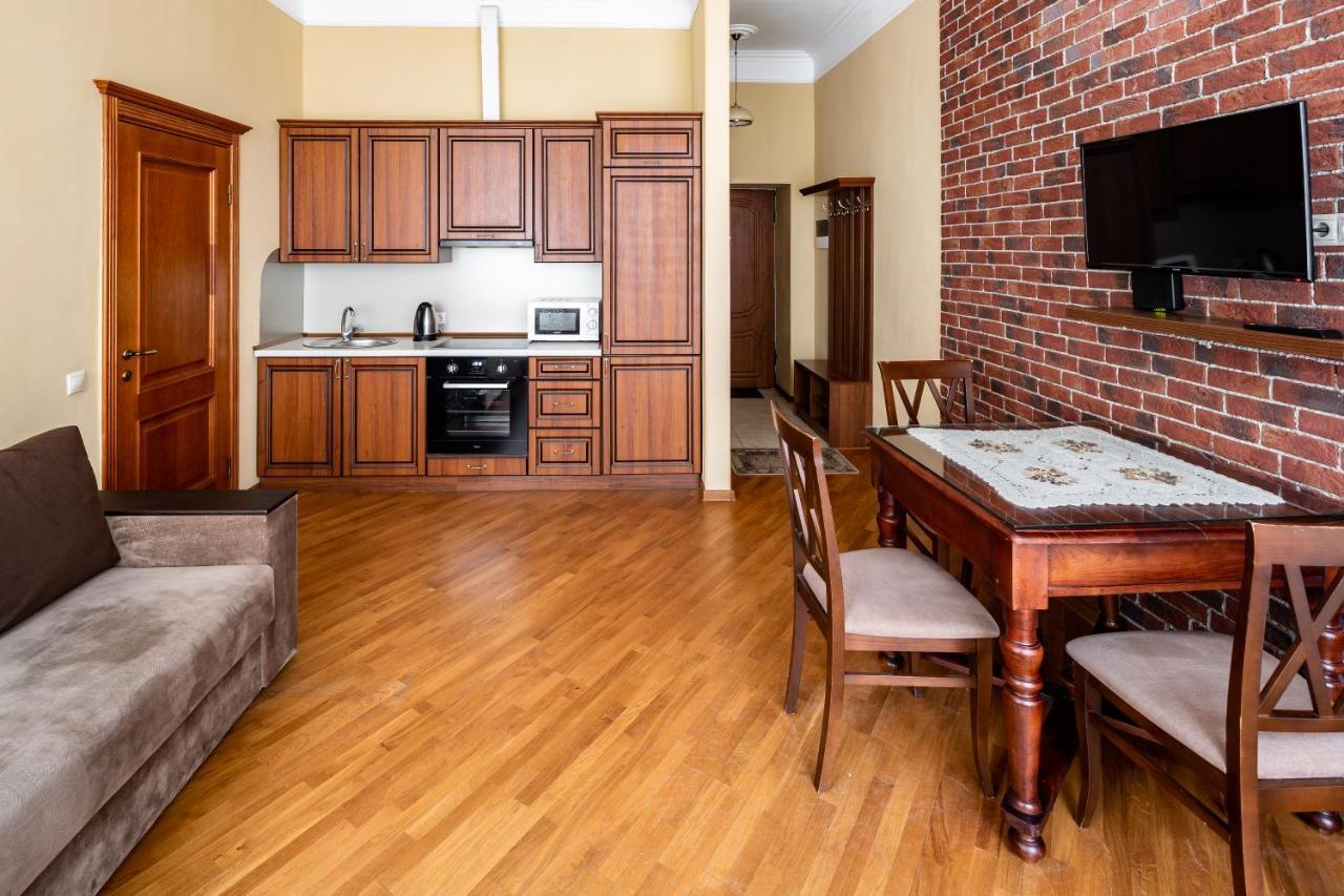 13 Franka Apartment 1 Львов Экстерьер фото