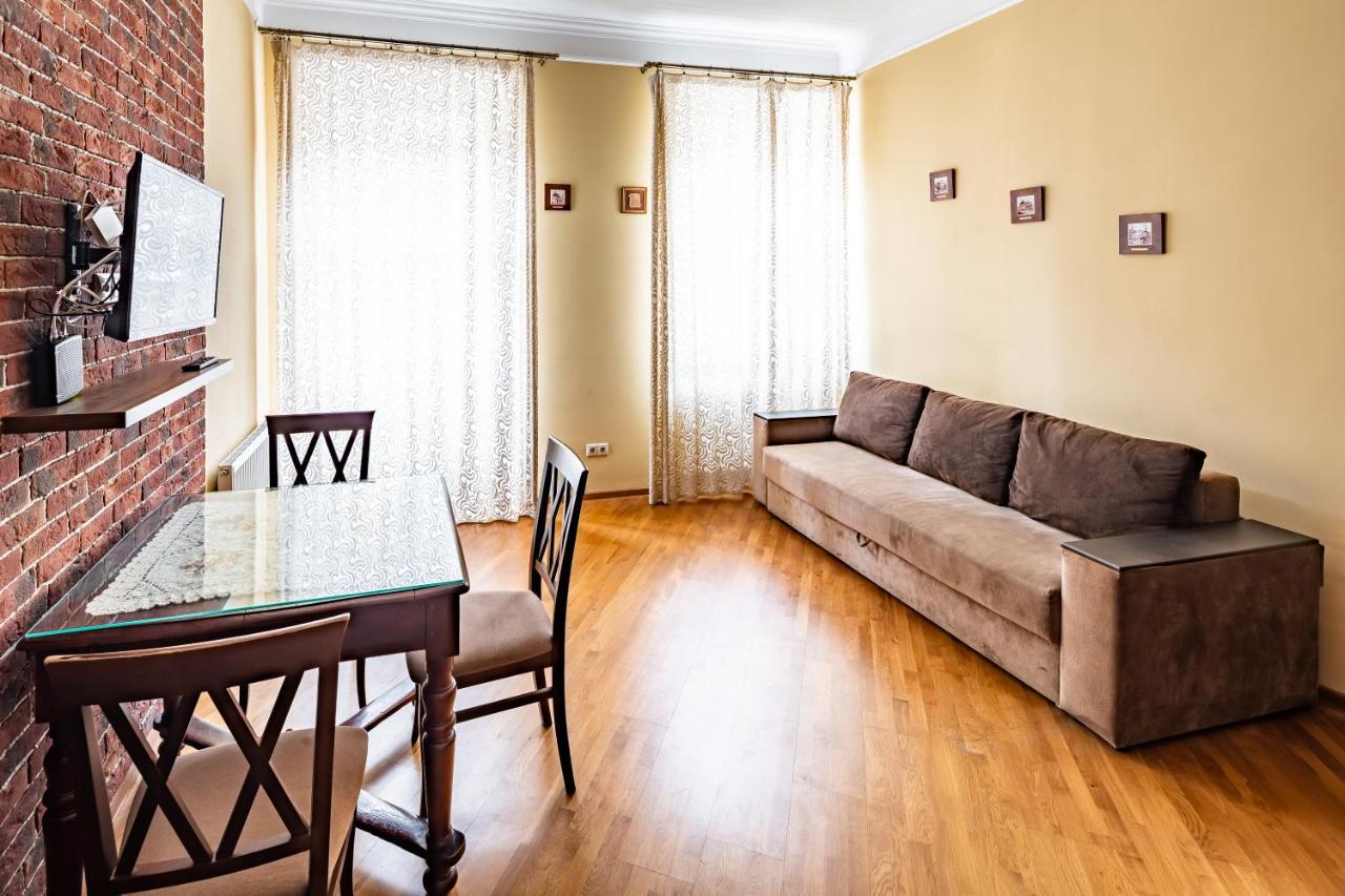 13 Franka Apartment 1 Львов Экстерьер фото