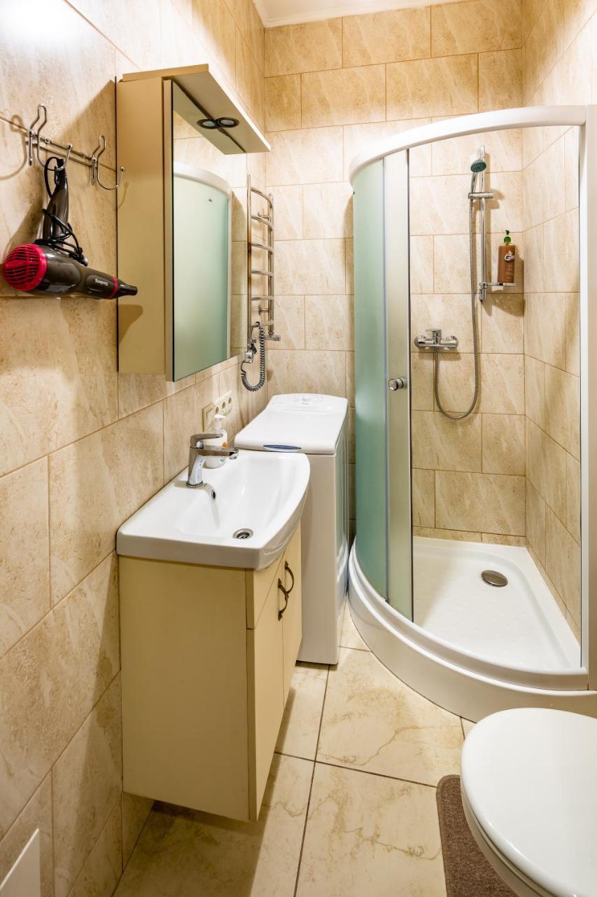 13 Franka Apartment 1 Львов Экстерьер фото